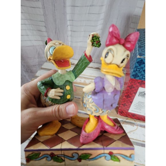 Jim shore mistletoe moment Donald Daisy duck figurine‎ enesco - Picture 8 of 9